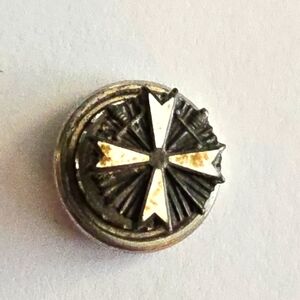 Vintage Knights Templar pin white maltese cross crossed swords silver tone